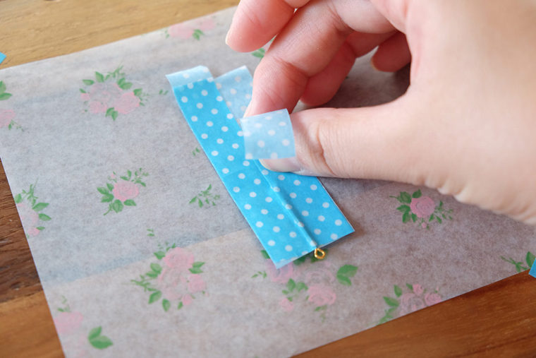 feather-made-of-masking-tape-2