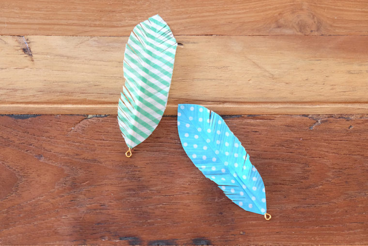 feather-made-of-masking-tape-6