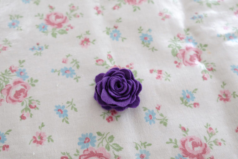 make-of-flower-by-felt-06